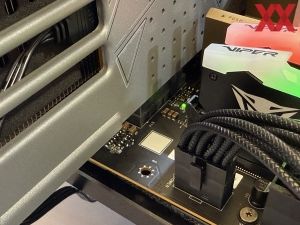 Sapphire NITRO+ AMD Radeon RX 9070 XT PhantomLink Edition